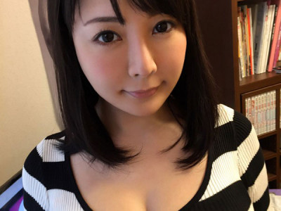 ≪人妻ハメ撮り≫奥さんをナンパで即ハメ企画！超乳性交な浮気不倫プレイで痙攣アクメｗ電マ刺激で激イキ痙攣アクメなヤバイやつｗ