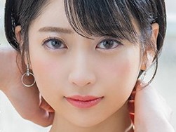 「たくさんエッチしよ？」透明感あふれる美少女がAVデビュー！イケメンとエチエチSEX