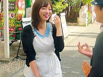 ≪素人≫「恥ずかしいんですけど」デカパイ清楚な美女の素股からエッチ