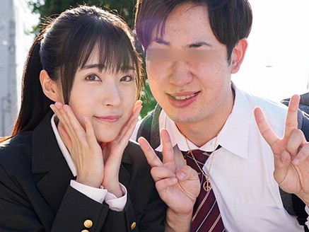 華奢スレンダーで可愛い美少女が背徳感MAXで本気のSEX！初々しい姿がたまらない♡