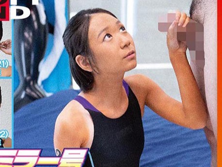 華奢でカワイイ水着スレンダーな美少女のエッチ