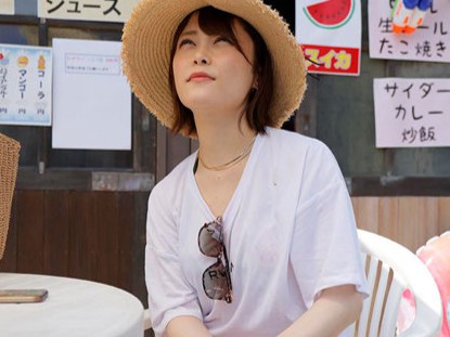 【ビキニ姉の好奇心エッチ】「えっ、そんなことまで？」可愛らしいビキニお姉さんがハメ撮りで未知の快感に挑戦♡