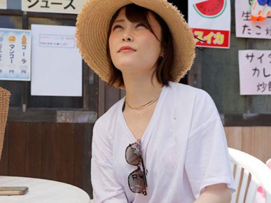 『沢山してあげる』可愛いお姉さんがカメラの前で本気のねだり！初々しい姿がたまらない♡