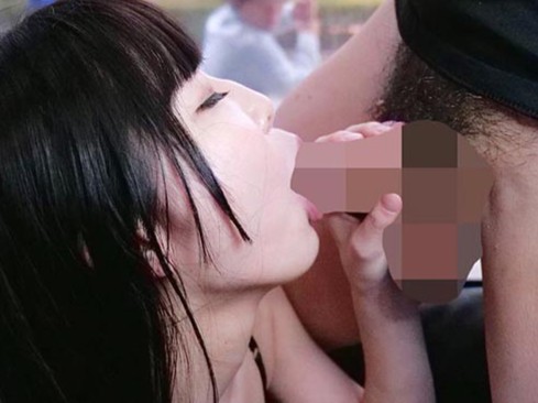 ＜シロウトムスメ＞巨乳スレンダー美少女が知らないオトコにパコられちゃう！