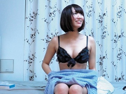 『なにするのかなぁ？』清楚な見た目とのギャップがたまらない、悶絶セックス！