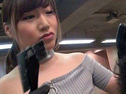 「ねぇ、気持ちいい？♡」細身ボディを揺らしながら、男を翻弄する姿がたまらない！！