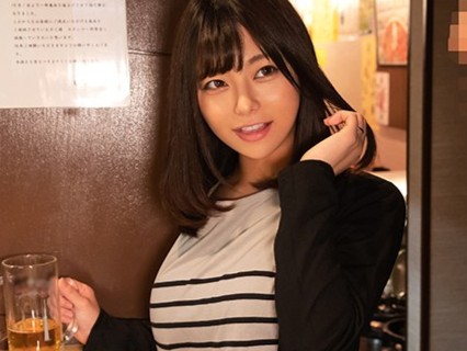 デカパイ既婚者がナンパされカメラの前で本能のままに乱れまくる！！