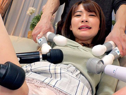 【美乳お姉さんの即ハメ絶頂SEX】「ちょっと、恥ずかしいです…♡」美乳スレンダーで可愛らしいお姉さんが即ハメで絶頂イキ！敏感なボディが即ハメに反応して感じまくる姿がたまらない！お姉さんの隠れた淫乱さが全開で、恥じらいながらイキまくる！